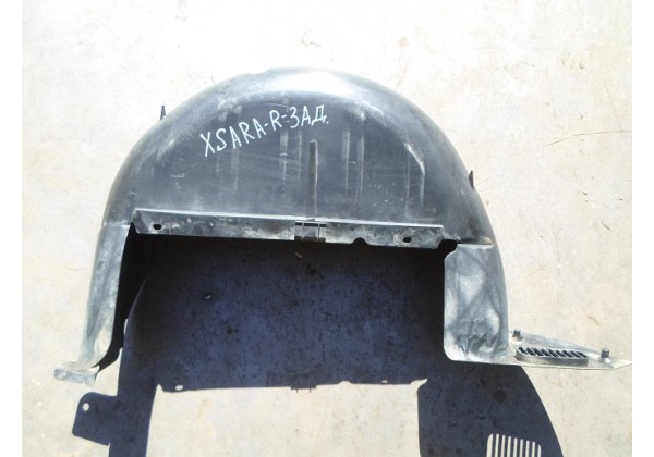 Підкрилок задниій правий Xsara Picasso